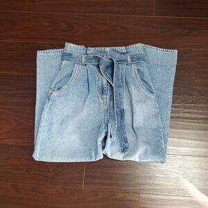 H & M |  High-Waisted Paper Bag Jeans